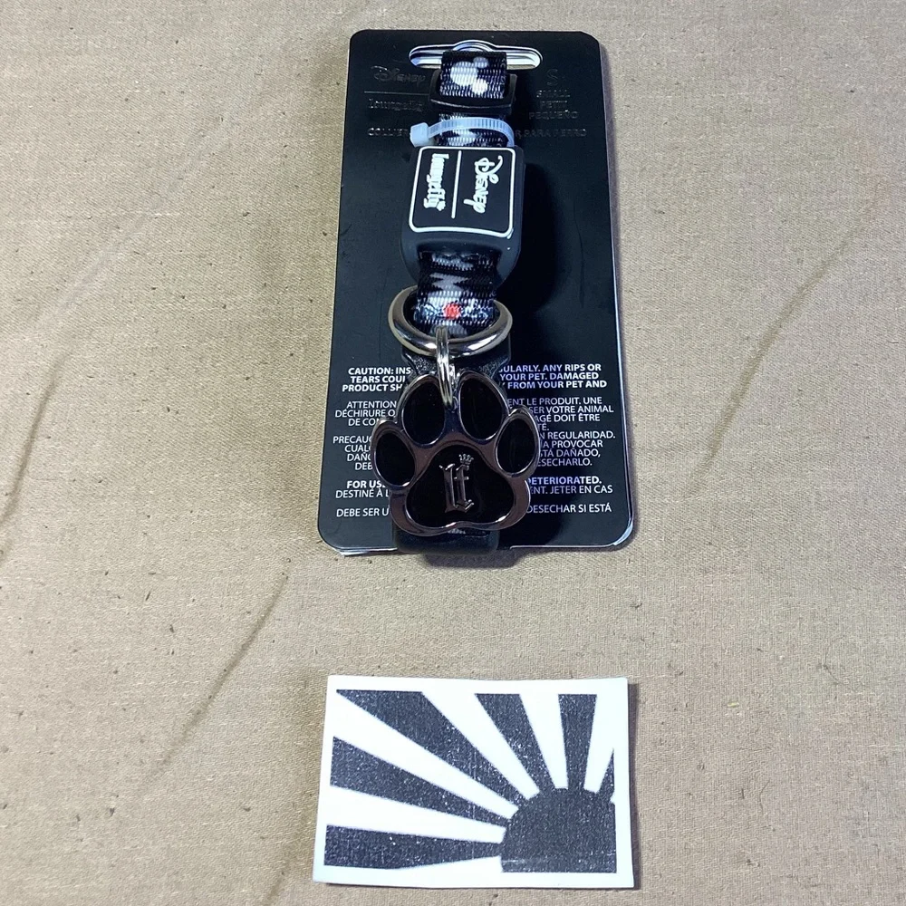 Loungefly x Disney Mickey Pet Collar Small - Picture 2 of 10